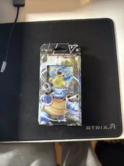 Pokemon Trading Card Game V Battle Deck - BLASTOISE V (60-Card Deck) - New 820650808395 - Image 1