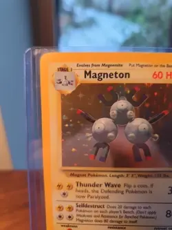 Pokemon TCG Magneton Base Set Holo Rare Card 9/102 WOTC 1999 Vintage Keiji Vgc - Image 2
