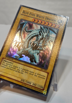 Blue-Eyes White Dragon SKE-001 Super Rare 1st Edition Yugioh 7993 - Image 3