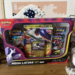 Pokemon TCG: Mega Latias ex Box (1 foil promo card, 1 oversize lenticular card) - Image 1