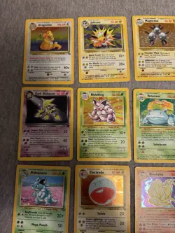 Vintage Pokemon Card Wotc Lot Of 32, Dragonite, Jolteon, Mewtwo, Venusaur, Etc - Image 2