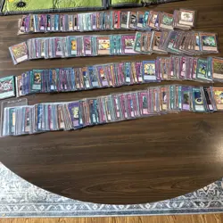 600+ Yu-Gi-Oh Vintage 1st Ed Card Lot Please Read Yugioh - Image 1