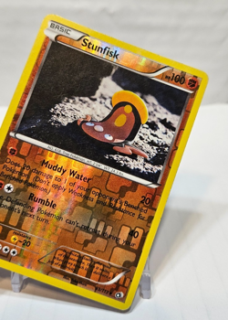 Stunfisk 83/113 Uncommon Reverse Holo Legendary Treasures Pokemon 504 - Image 4