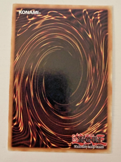 Yu-Gi-Oh! TCG Dark Magician Girl the Dragon Knight GREEN TXT DLCS-EN006 UNGRADED - Image 2