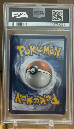 Pokemon - SWSH - Vivid Voltage - Pikachu V #170/185 PSA 9 - Image 2