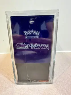 Pokemon - Sun & Moon Elite Trainer Box [Lunala] w/ Acrylic - Image 2