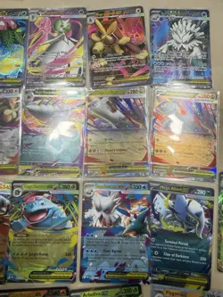 Lot Of 25 Pokemon Cards - Image 3