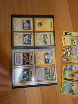 Pokemon TCG Neo Genesis Lot 142 Cards Plus Collector Book ENG FRA JAP - Image 3