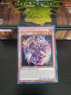 Yugioh Stampede - Apprentice Illusion Magician - Secret Rare - RA04-EN023 - Image 1