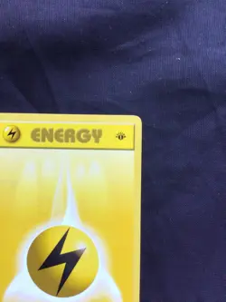 Pokemon Cards: Base Set 1st Edition Common: Lightning Energy 100/102 - Image 3