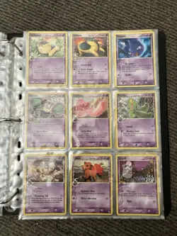 Pokemon TCG Binder Collection EX Era, WOTC Era Old Collection Holo Gold Star - Image 4