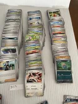 Lot Of 936 Pokemon Cards Assorted Common 2020,2021,2022,2023,2024,2025 - Image 4
