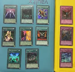 Yu-Gi-Oh Vintage 1996 Holo Magic / Trap 11 Card Lot - Image 1