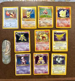 10 vintage Pokemon Holofoil cards 1999 Promo Eevee Mewtwo Pichu more - Image 1