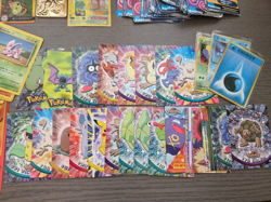 Pokemon Collection Lot Cards & More WOTC & TOPPS Vintage HP-DAMAGED Pokemon - Image 2