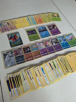 175 VIVID VOLTAGE SET CARDS, INC. V, HOLOS & REVERSE HOLOS, POKEMON CARD BUNDLE - Image 2