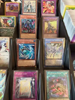 Pokemon, Yu-gi-oh Kartensammlung, viele Holos und Zubehor - Image 3