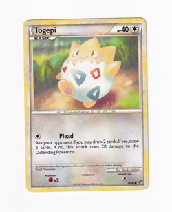 Togepi 70/90 Undaunted HGSS 2010 Regular Non Holo Pokemon Card Light Played LP - Image 1