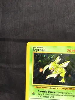 Pokemon Cards: Base Set 2 Rare Holo: Scyther 17/130 - Image 3