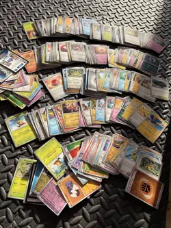 Gros lot de plusieurs milliers (U) de cartes Pokemon - De 2005 a 2024 environ - Image 2