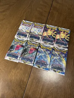 **LOT OF 8** Silver Tempest Pokemon TCG Sword and Shield Booster Packs - Image 1