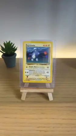 Magnemite Legendary Collection 80/110 Pokemon card - Image 3