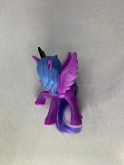 My Little Pony Collectible Cards (2013) Includes A Pre-owned Princess Luna Toy - Image 5