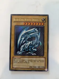 Yugioh Blue-Eyes White Dragon SDK-E001 Ultra Rare Unlimited Light Play - Image 1