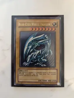 Yugioh Blue-Eyes White Dragon SDK-E001 Ultra Rare Unlimited Light Play - Image 3