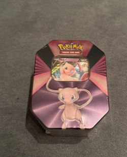 Pokemon Fruhjahrs Tin 2021 Mew V Tin Box SEALED Deutsch NEU & OVP - Image 1