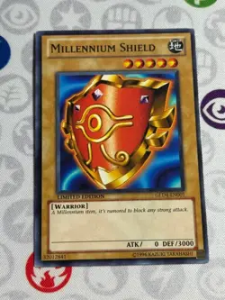 Millennium Shield - GLD4-EN001 - Common - Limited Edition (LP) - Yugioh - Image 1