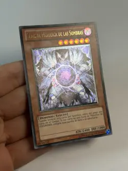 Yugioh SPANISH Caius the Shadow Monarch TU03-SP000 EN000 Ultimate Rare LP #2 - Image 3