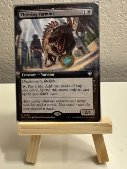 Magic The Gathering: Thieving Varmint (Extended Art) Regular. NM - Image 1