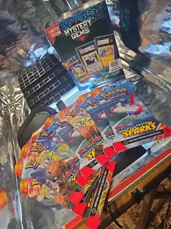 Pokemon Mystery Gems Limited Edition Box & 8 Surging ⚡Sparks Boosters🌟 91cards - Image 1
