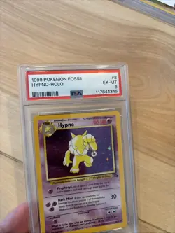1999 POKEMON FOSSIL #8 HYPNO-HOLO PSA 6 - Image 2
