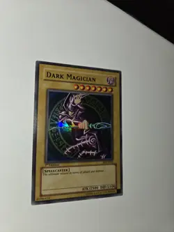 Yu-Gi-Oh! Dark Magician 1st Edition Ultra Rare Holo Card SDY-E005 - Image 3