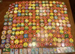 Vtg. 1999 Lot of 195 POKEMON Battle Discs Pogs Nintendo Tazos Milk Caps Cards - Image 1