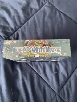 Yu-Gi-Oh! TCG (25th Anniversary) Legend of Blue Eyes White Dragon Booster Box 83717860532 - Image 2