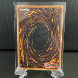 YUGIOH BLUE EYES WHITE DRAGON SUPER RARE SKE-001 1996 HOLO *Played* - Image 2