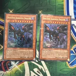 Yugioh! Red-Eyes Darkness Dragon x2 SD1-EN001 Ultra Rare 1st Edition HP - Image 1