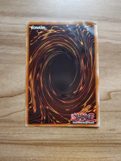 Yu-Gi-Oh - Dark Magician - YGLD-ENB02 - Ultra Rare - Image 2