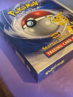 Played/Damaged Empty 1999 WOTC Pokemon Trading Card Game Starter Gift Box - Image 4