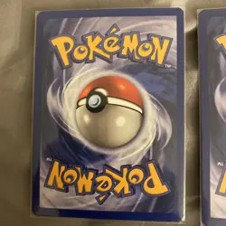 Pokemon TCG 1st Edition Fossil 4 Card Lot - Image 3