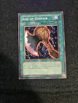 Axe of Despair - SYE-035 - Common - 1st Edition Lightly Played Starter Deck Yugi - Image 1