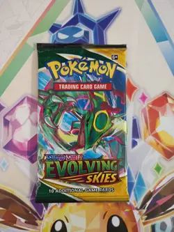 Pokemon TCG Sword & Shield Evolving Skies Booster Pack - Image 1