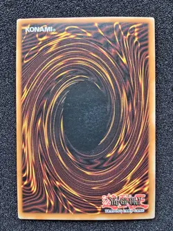 Z MP-LP YUGIOH BLUE EYES WHITE DRAGON Ultra Rare Holo SDK-001 - Image 3