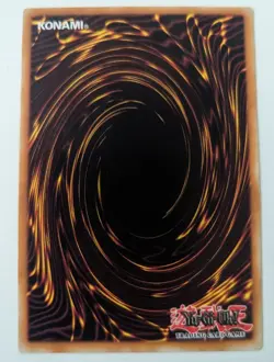 Vampire Lady, SD2-EN010, 1st Edition, Yu-Gi-Oh! - Image 2