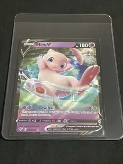 Pokemon SWSH03: Darkness Ablaze #069/189 Mew V - Image 1