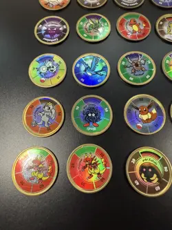 Pokemon Battling Coin Game 1999 Set of 30 Vintage Coins Inc Charmander & Kingler - Image 3