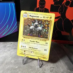Pokemon TCG Magneton Evolutions Holo Rare Card 38/108 NM/M Condition - Image 1